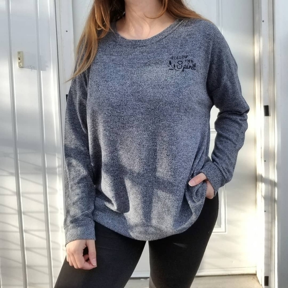 mystyle Tops - mySTYLE long sleeve graphic tshirt blue/gray XL